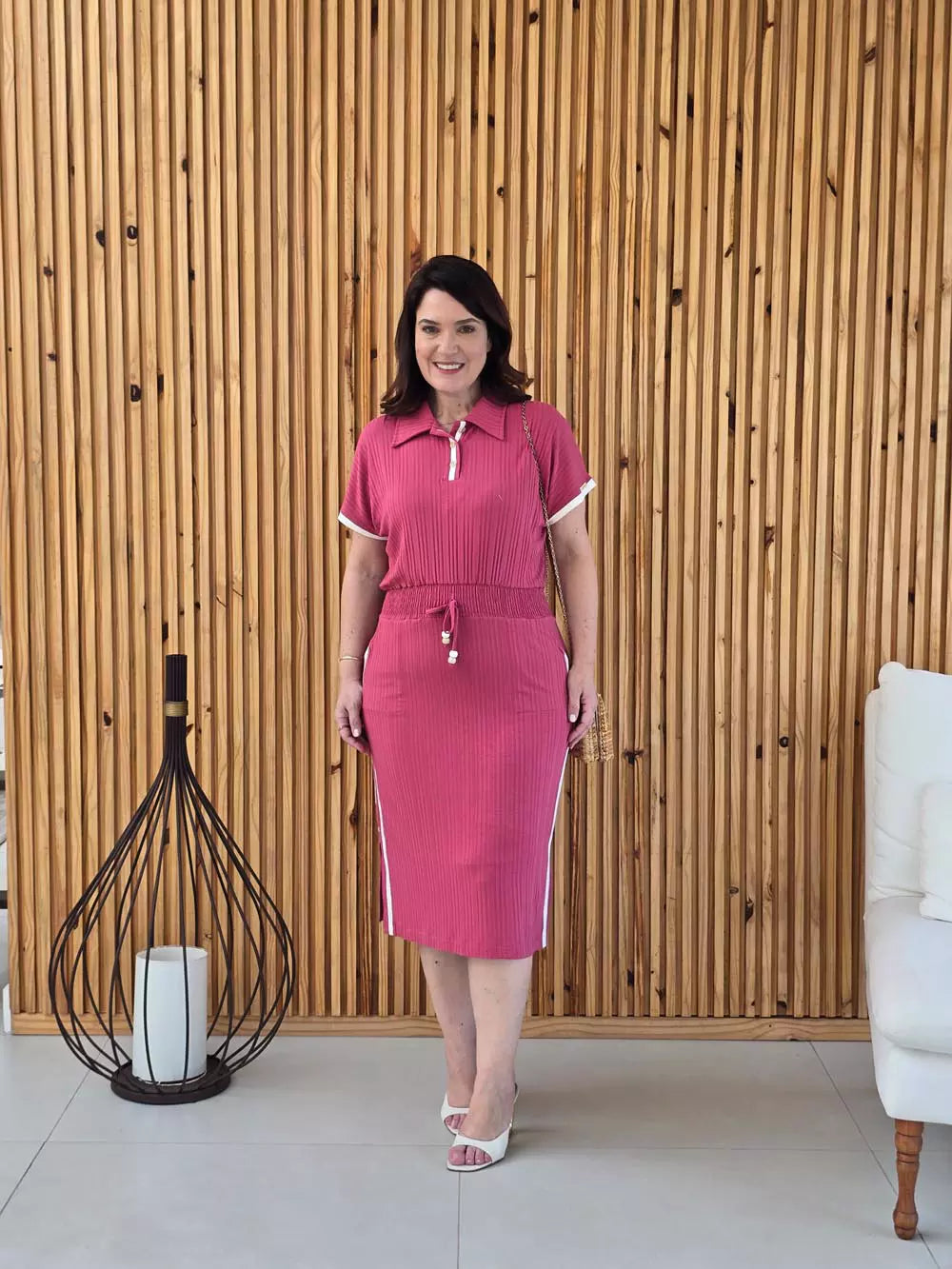 VESTIDO COMFY COM VIVO ROSA