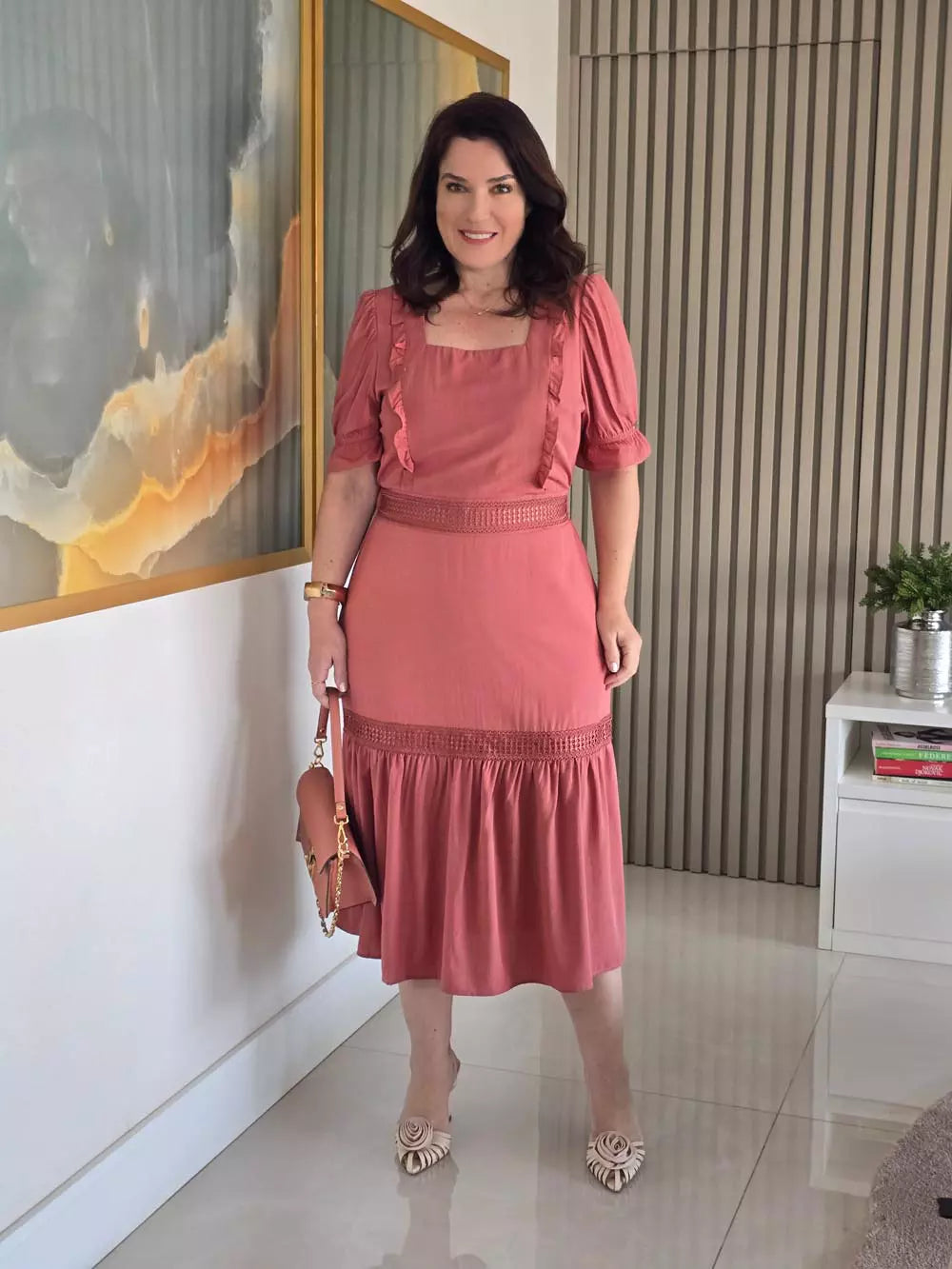 VESTIDO MIDI DETALHE GUIPIR