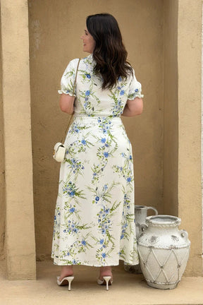 Chemise Mariah Branco Floral em Linho